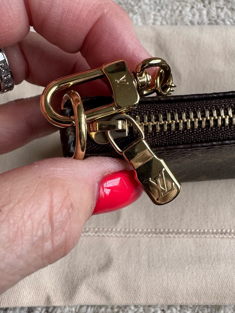 Louis Vuitton Mini Pouchette Accessories In Monogram - Picture 6 of 15